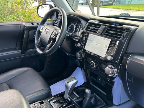 Used 2022 Toyota 4Runner TRD Off-Road Premium w/ Moonroof Package image 36