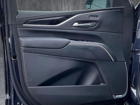 Used 2022 Cadillac Escalade Sport w/ Touring Package image 20