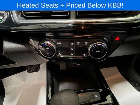 Used 2025 Chevrolet Trax RS w/ Driver Confidence Package FWD image 11