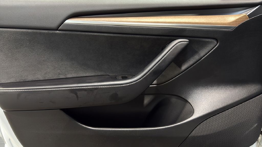 Used 2023 Tesla Model 3 Standard Range RWD image 18