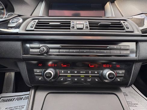 Used 2014 BMW M5 RWD image 23