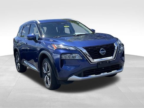 Certified 2023 Nissan Rogue Platinum AWD/4WD image 3