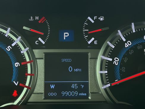 Used 2019 Toyota 4Runner SR5 image 25