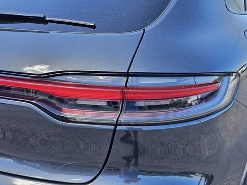 Used 2021 Porsche Macan AWD/4WD image 19