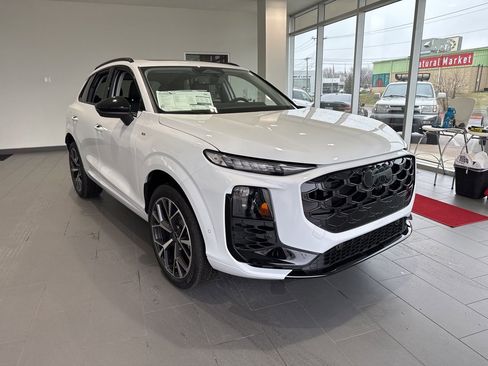 New 2026 Audi Q3 quattro 2.0T image 2