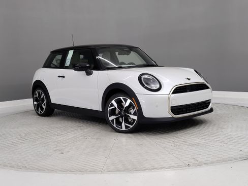 New 2026 MINI Cooper 2-Door Hardtop image 26