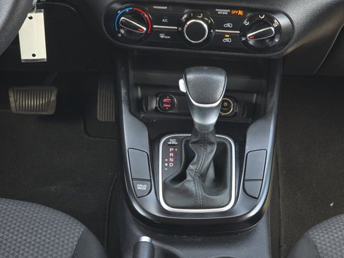 Used 2021 Kia Soul LX FWD image 23