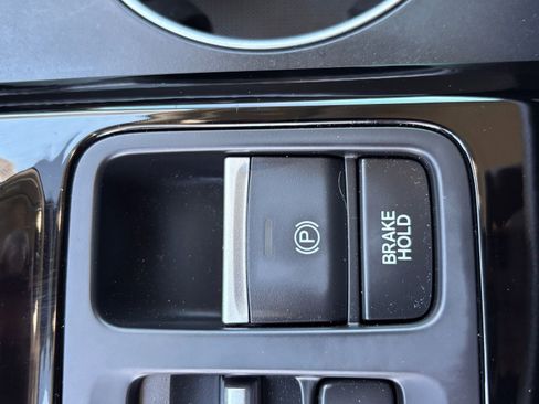 Used 2023 Honda Pilot Elite image 35