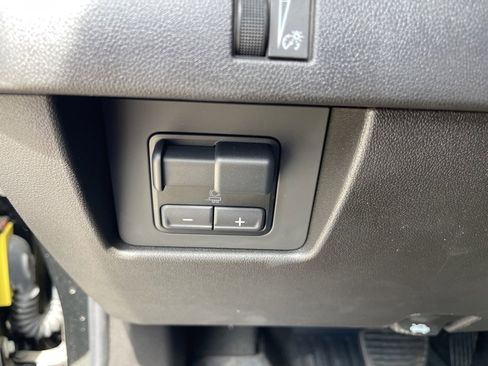 New 2024 Chevrolet Colorado Z71 w/ LPO, Dark Essentials Package image 20