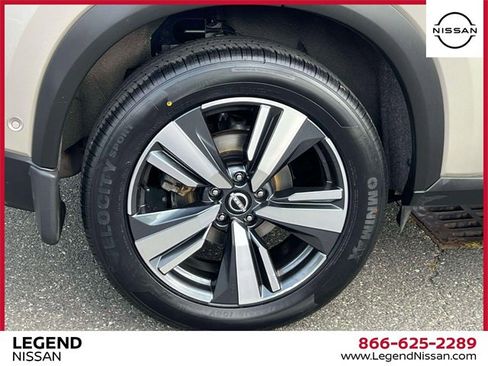 Certified 2023 Nissan Rogue SL w/ SL Premium Package image 9