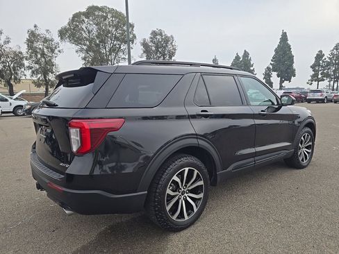 Used 2022 Ford Explorer ST-Line w/ Class IV Trailer Tow Package AWD/4WD image 4