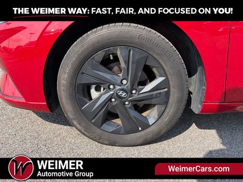 Used 2023 Hyundai Elantra SEL FWD image 9