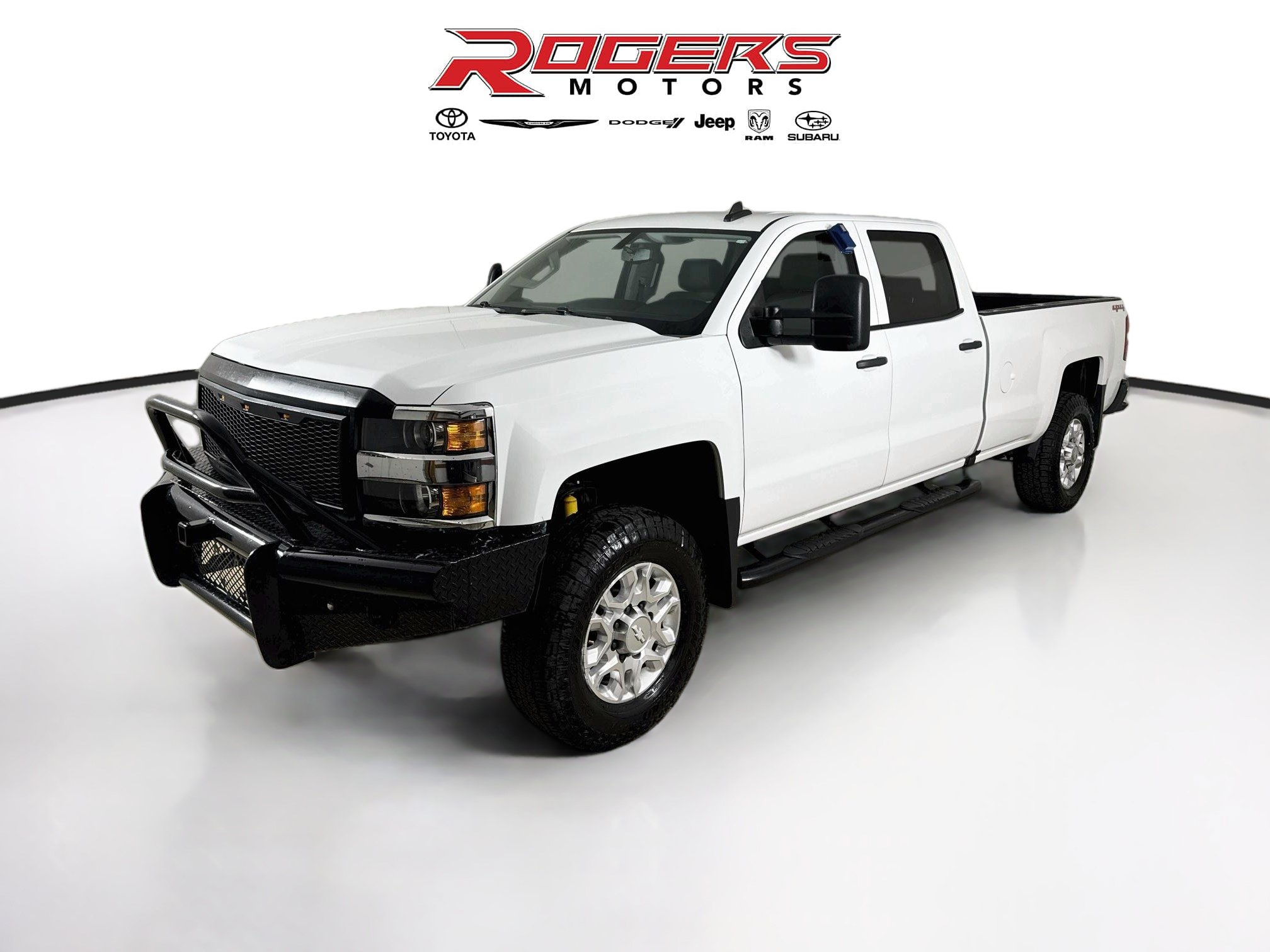 Used 2017 Chevrolet Silverado 3500 W/T w/ Snow Plow Prep Package AWD/4WD image 3