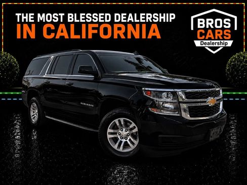 Used 2020 Chevrolet Suburban LT RWD image 1