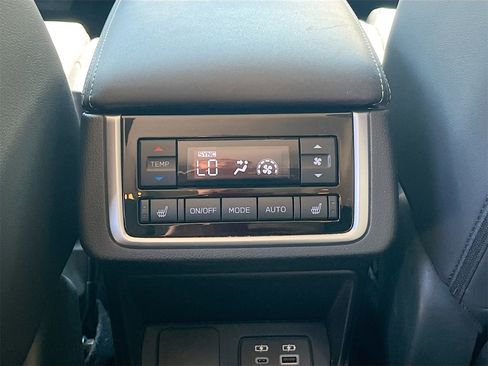 Used 2023 Subaru Ascent Limited image 24