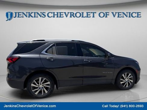 Used 2022 Chevrolet Equinox Premier FWD image 4