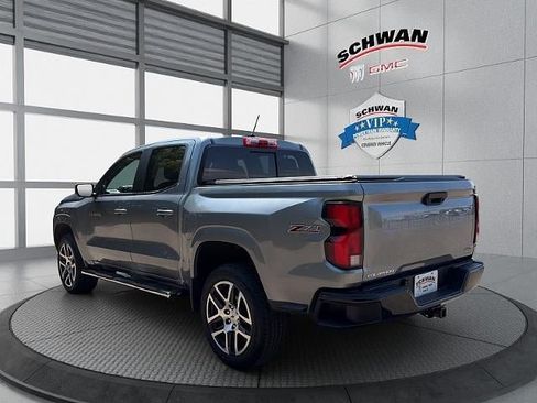 Used 2023 Chevrolet Colorado Z71 w/ Z71 Convenience Package 2 AWD/4WD image 6