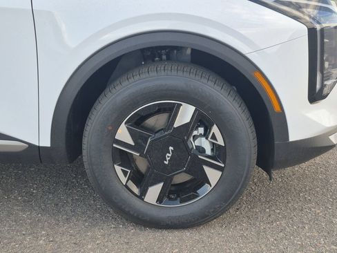 New 2026 Kia Sportage LX AWD/4WD image 17