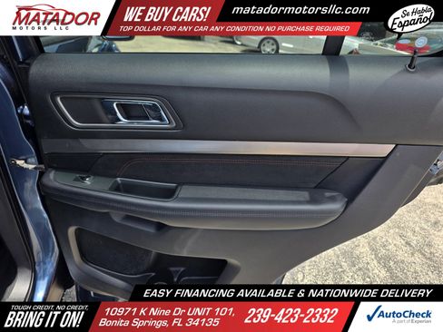 Used 2018 Ford Explorer XLT w/ Equipment Group 202A FWD image 19