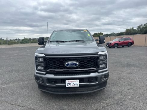 Used 2024 Ford F250 XLT w/ XLT Premium Package AWD/4WD image 2