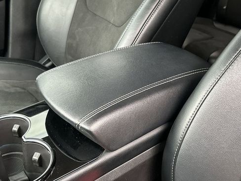 Used 2018 Ford Edge Sport w/ Cold Weather Package image 20