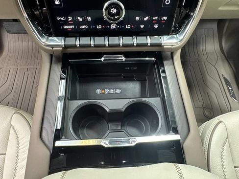 New 2026 GMC Yukon Denali w/ Denali Reserve Package RWD image 19