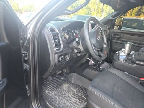 Used 2024 RAM 3500 Tradesman w/ Chrome Appearance Group AWD/4WD image 37