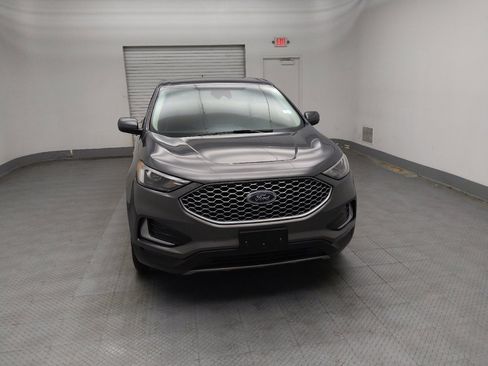 Used 2023 Ford Edge SEL image 14