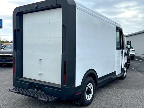 New 2026 Chevrolet Brightdrop 400 w/ Battery Pack, Max Range AWD/4WD image 7