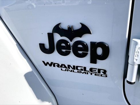 Certified 2021 Jeep Wrangler Unlimited Sahara image 9