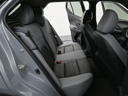 Used 2024 Nissan Kicks SR w/ SR Premium Package FWD image 9
