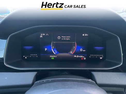 Used 2025 Volkswagen Jetta Sport image 7