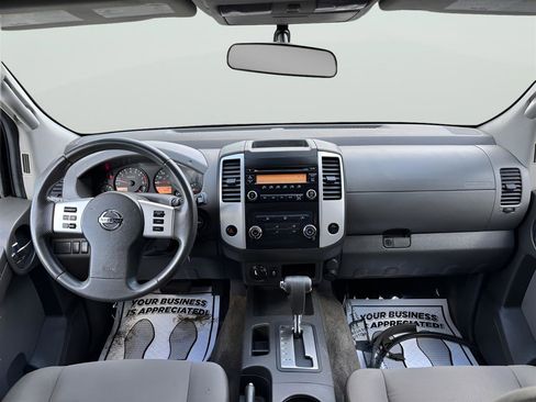 Used 2014 Nissan Xterra X image 17