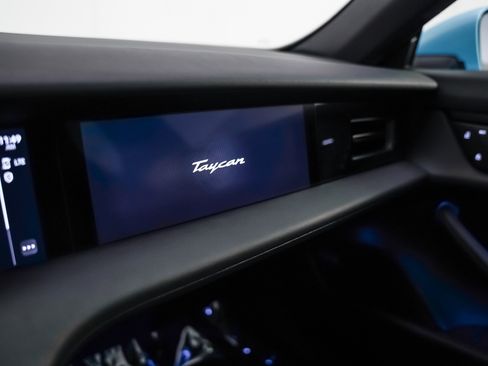 Used 2024 Porsche Taycan 4 Cross Turismo image 24