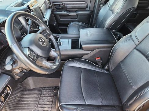Used 2024 RAM 2500 Limited image 9