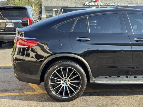 Used 2020 Mercedes-Benz GLC 300 4MATIC Coupe image 9