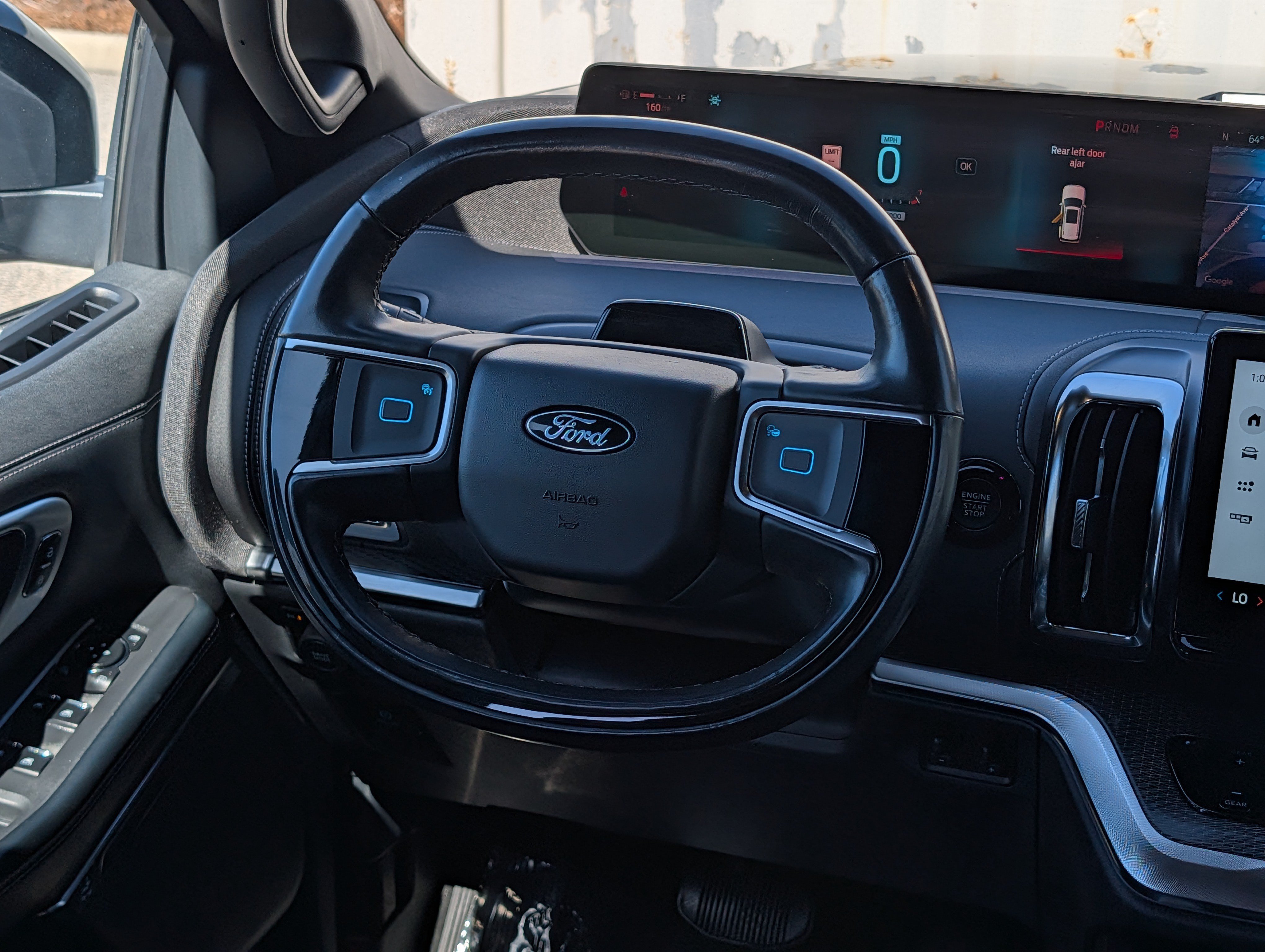 Certified 2025 Ford Expedition Platinum w/ Stealth Performance Package AWD/4WD image 21