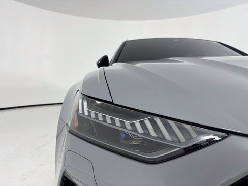 Used 2022 Audi RS 6 AWD/4WD image 36
