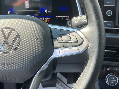 Used 2023 Volkswagen Jetta SE image 15