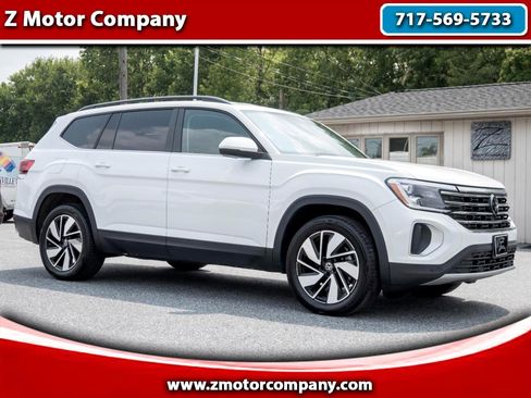 Used 2024 Volkswagen Atlas SE image 1