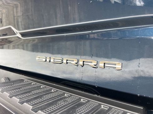 Used 2022 GMC Sierra 1500 Denali w/ Technology Package image 9
