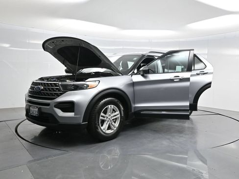 Used 2022 Ford Explorer XLT RWD image 40