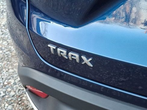 Used 2024 Chevrolet Trax LT image 28