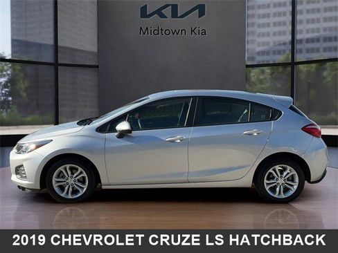Used 2019 Chevrolet Cruze LS w/ LS Convenience Package image 6