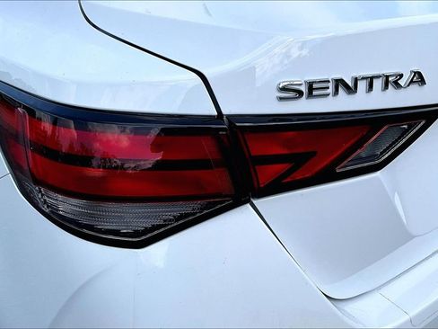 Used 2022 Nissan Sentra S FWD image 27