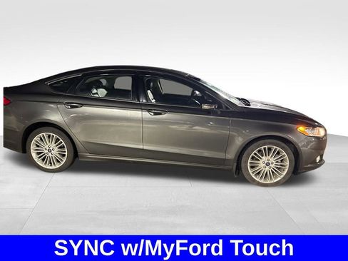 Used 2016 Ford Fusion SE w/ Equipment Group 202A image 9