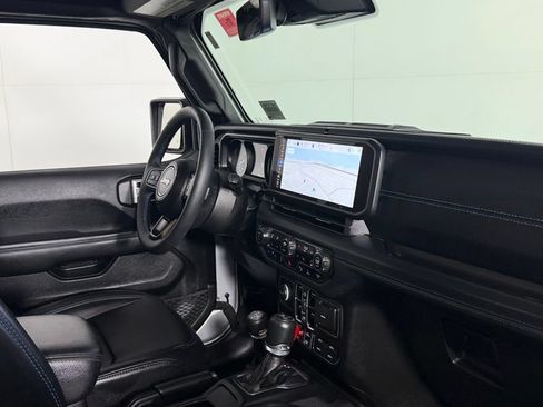 Used 2024 Jeep Wrangler Unlimited Rubicon 4xe AWD/4WD image 34
