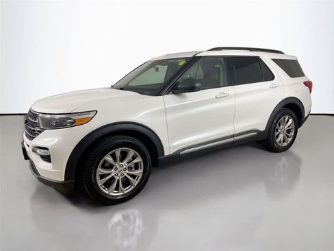 Used 2021 Ford Explorer XLT w/ Equipment Group 202A AWD/4WD image 8