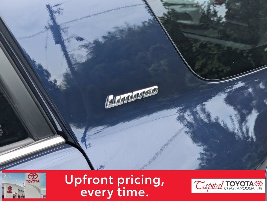 Used 2023 Toyota 4Runner Limited AWD/4WD image 8