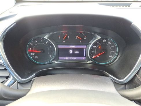 Used 2023 Chevrolet Equinox Premier image 12